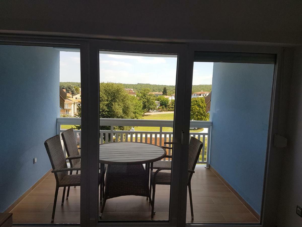 Apartmani Ivkovic Funtana Bagian luar foto